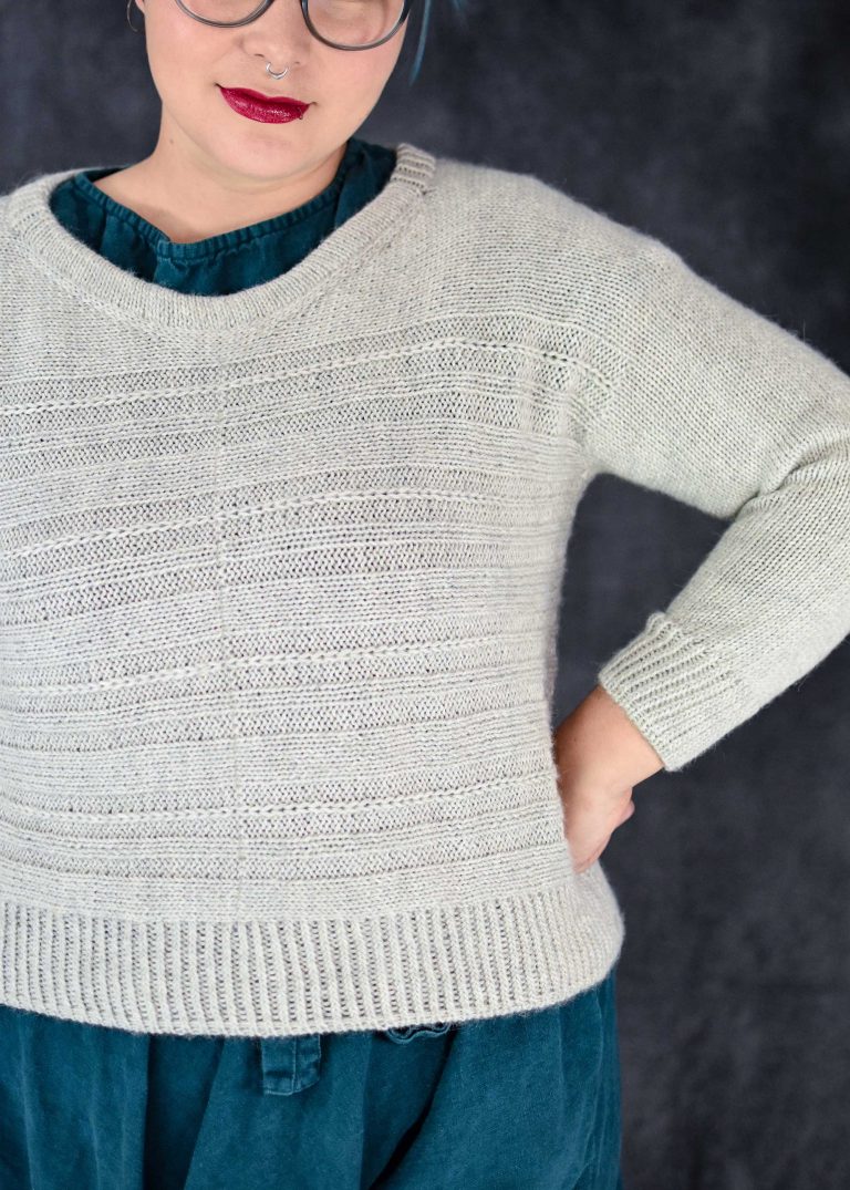 SidelinesSweater-SOSU-1C-Gray-03