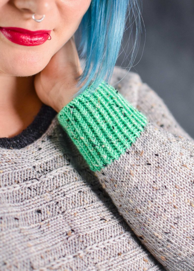 SidelinesSweater-SOSU-Gray-05