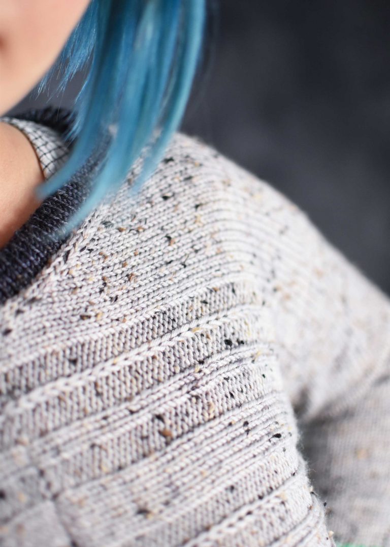 SidelinesSweater-SOSU-Gray-09