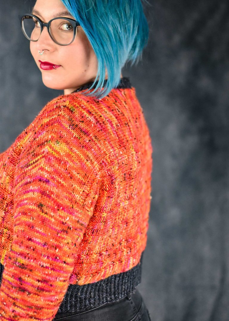 SidelinesSweater-SOSU-Pink-04