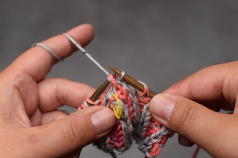 Step 9: Pass first slipped stitch (step 1) over and off the needle.