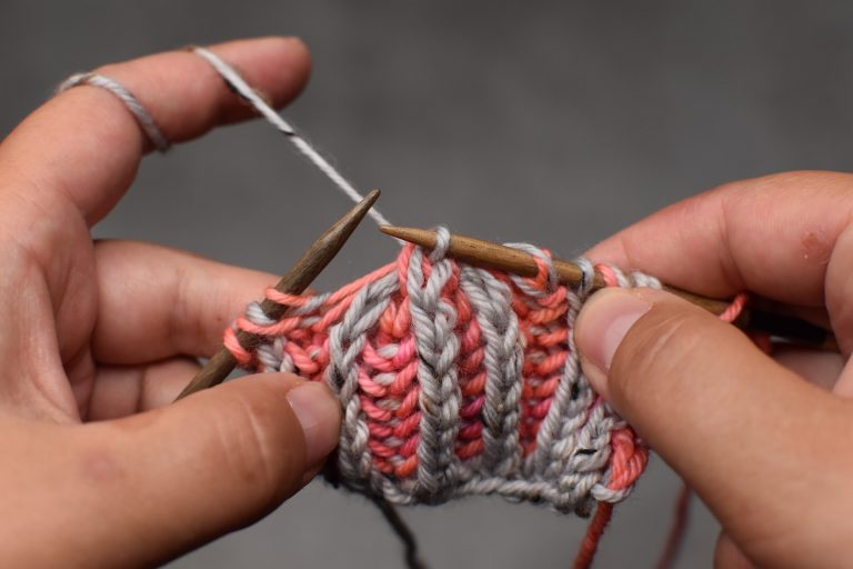 4-stitch brioche decrease completed.