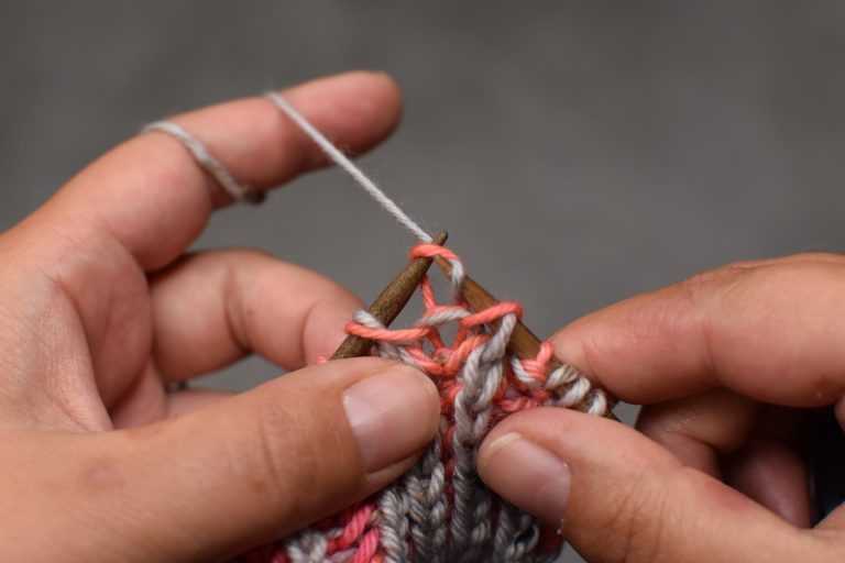 Step 2: Knit the next stitch.