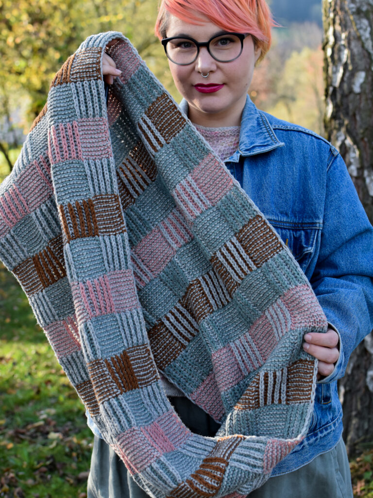 SOSU-GinghamCowl-04