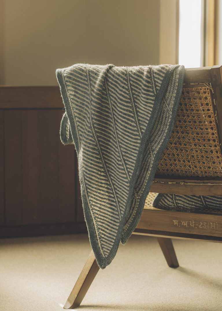 Photo: @masahiro_shimazaki for Amirisu / Hair & Makeup: @yokoyosh / Model: Kana